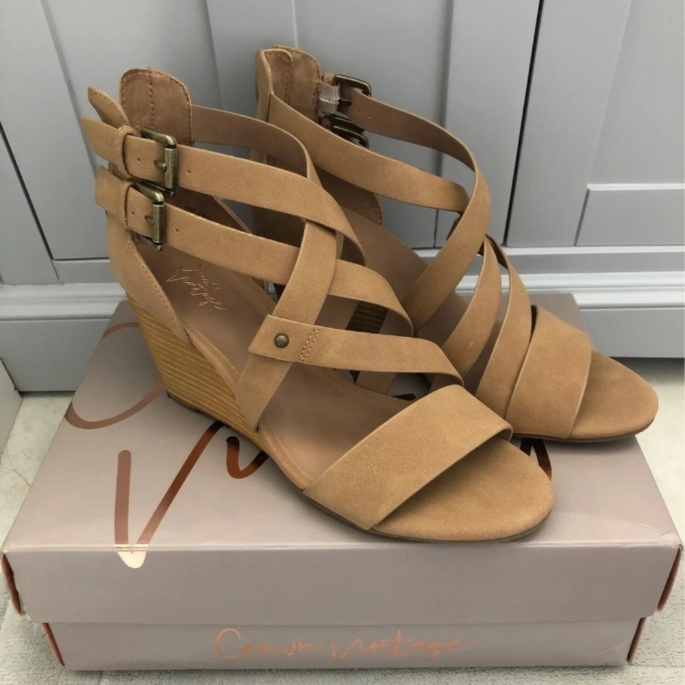 Crown Vintage Cirque Wedge Sandal 8.5